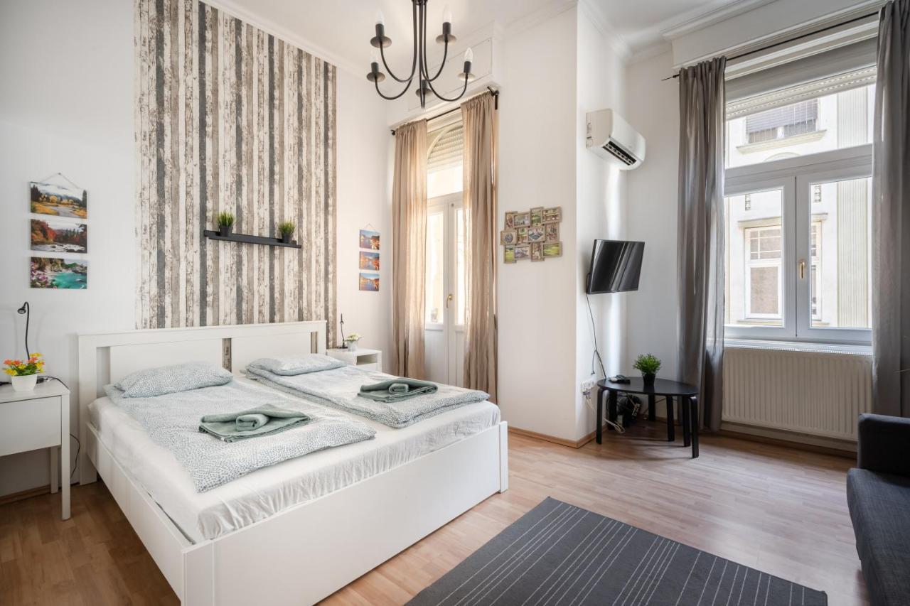 K10 - Kazinczy Street Heritage Suite - Best Location By Bqa Budapest Kültér fotó