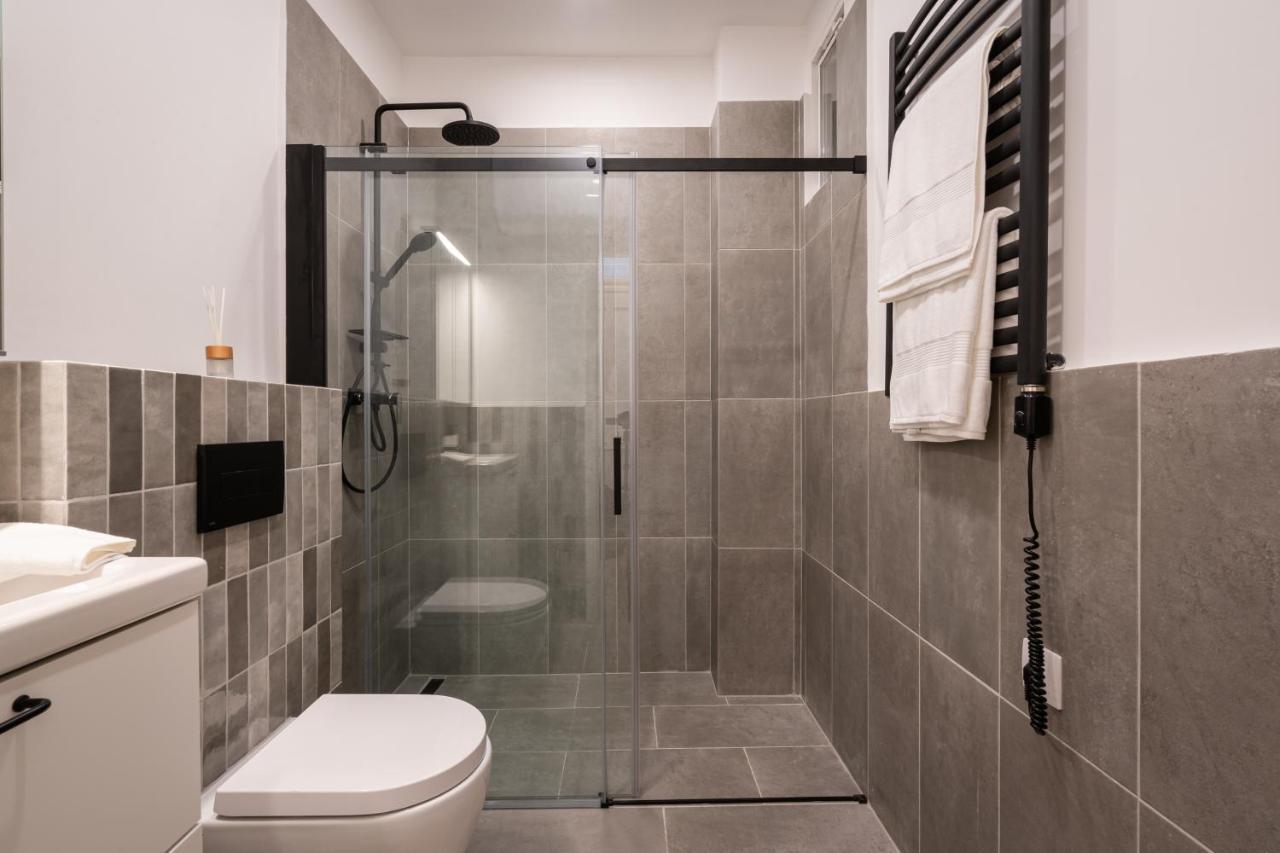 K10 - Kazinczy Street Heritage Suite - Best Location By Bqa Budapest Kültér fotó